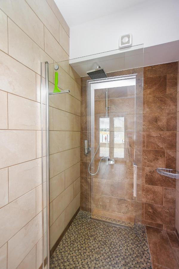 Danubiana Apartments 5 คลาโดโว ภายนอก รูปภาพ